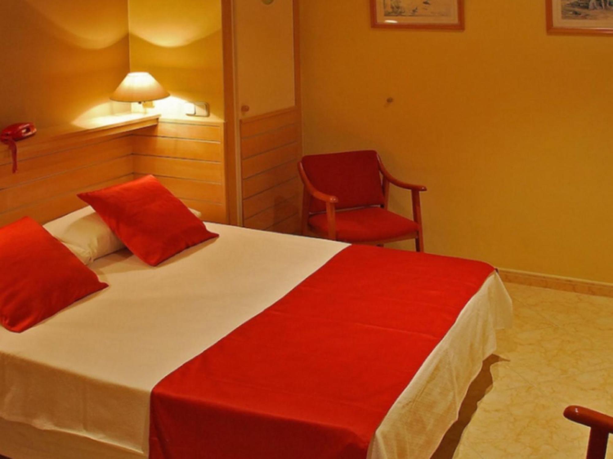 Hotel Piccadilly Sitges Eksteriør bilde